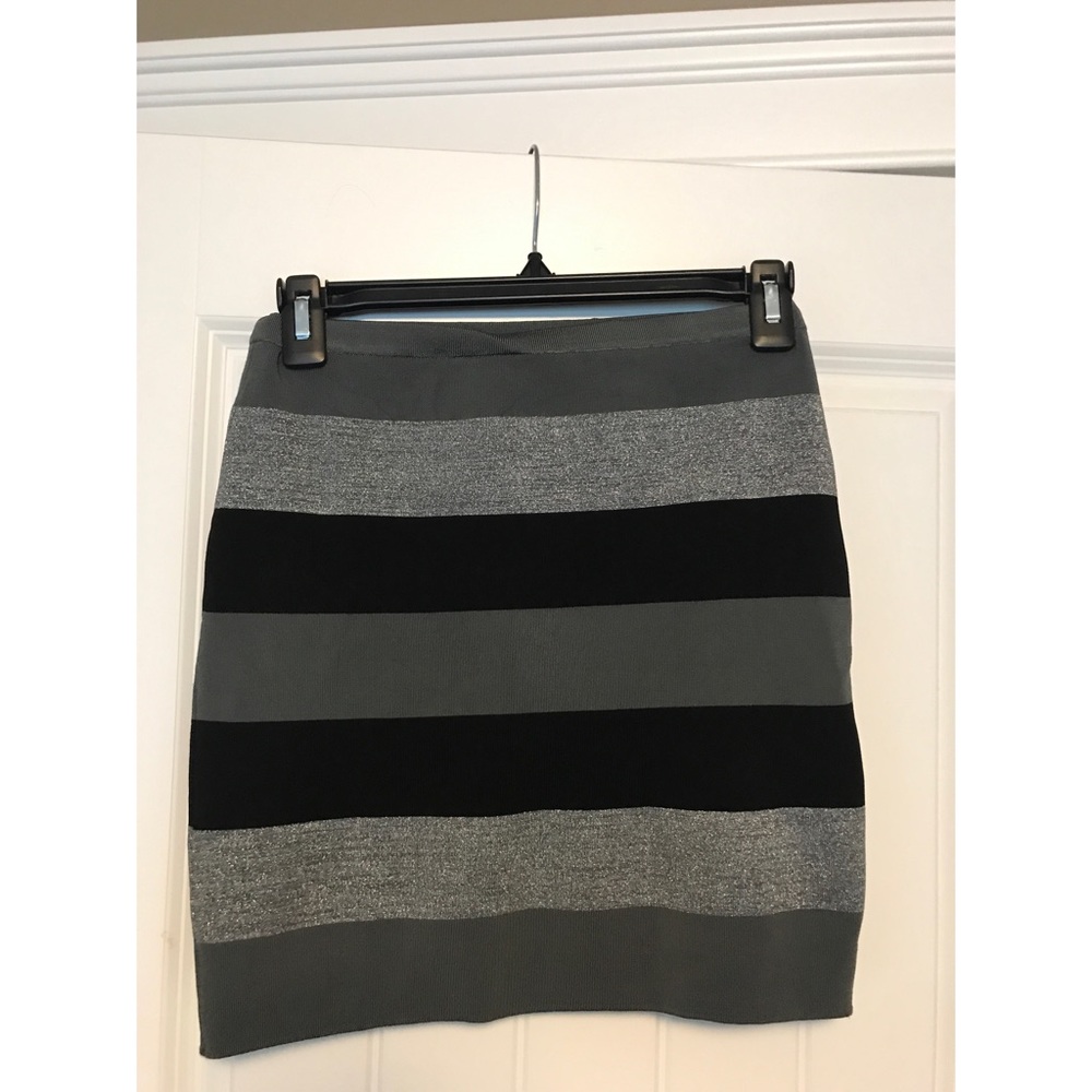 Brand new striped BEBE skirt